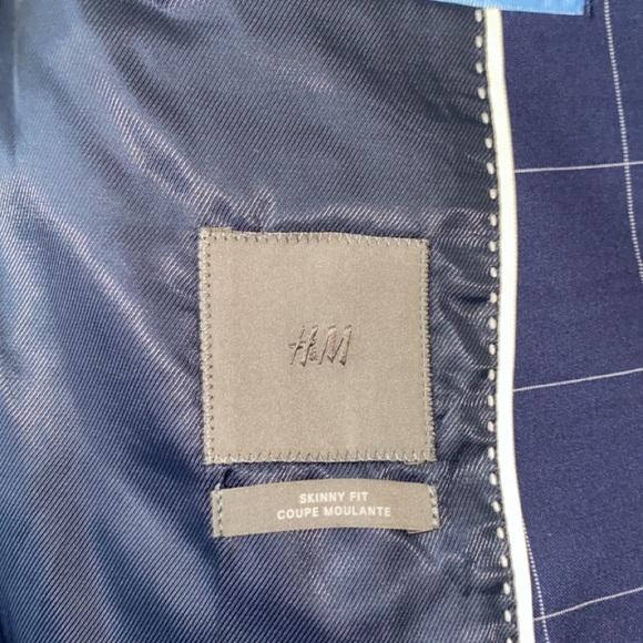 Blazer - Picture 2 of 3